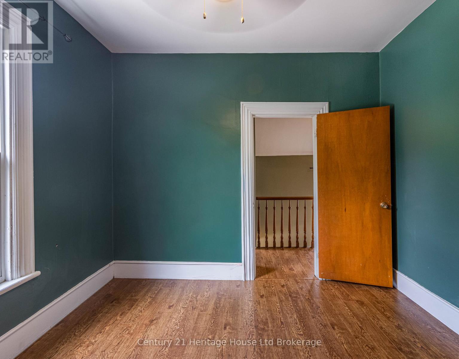 552 HATCH STREET - 22