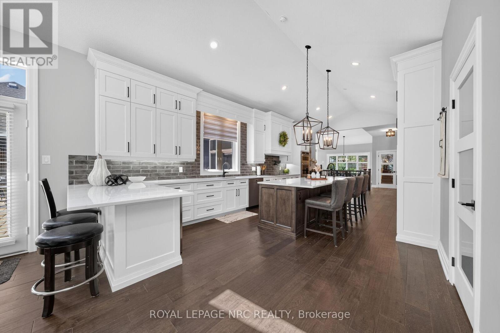 410 KINGSWAY ROAD - 12