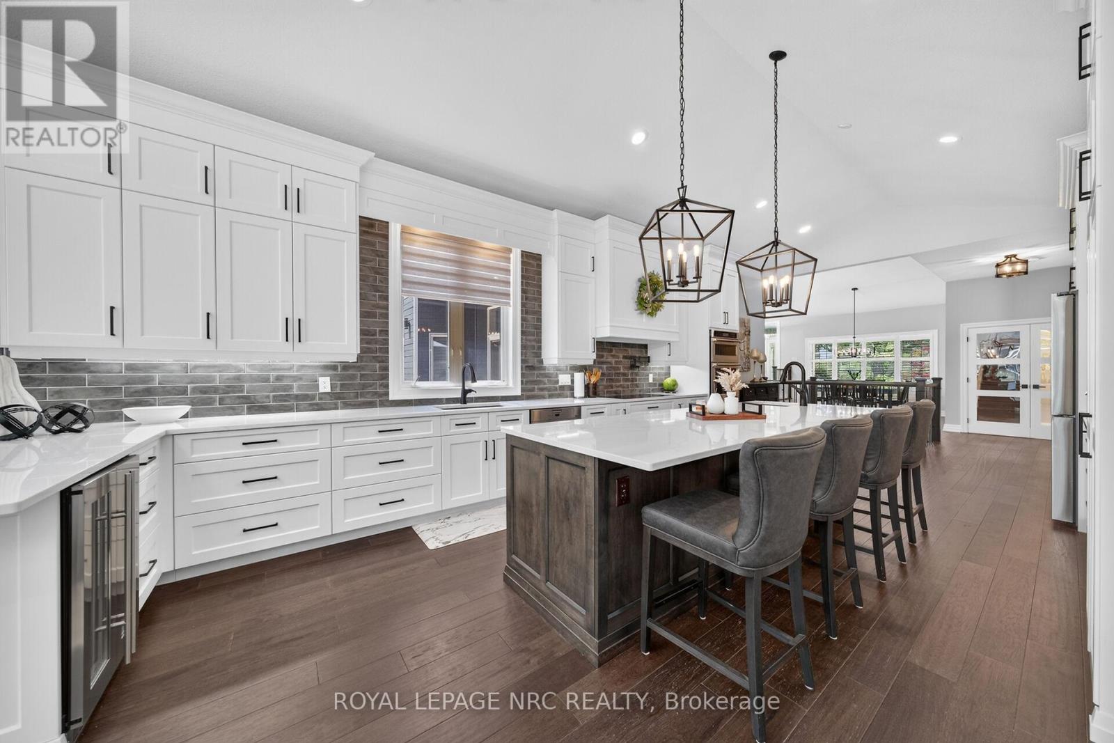 410 KINGSWAY ROAD - 13