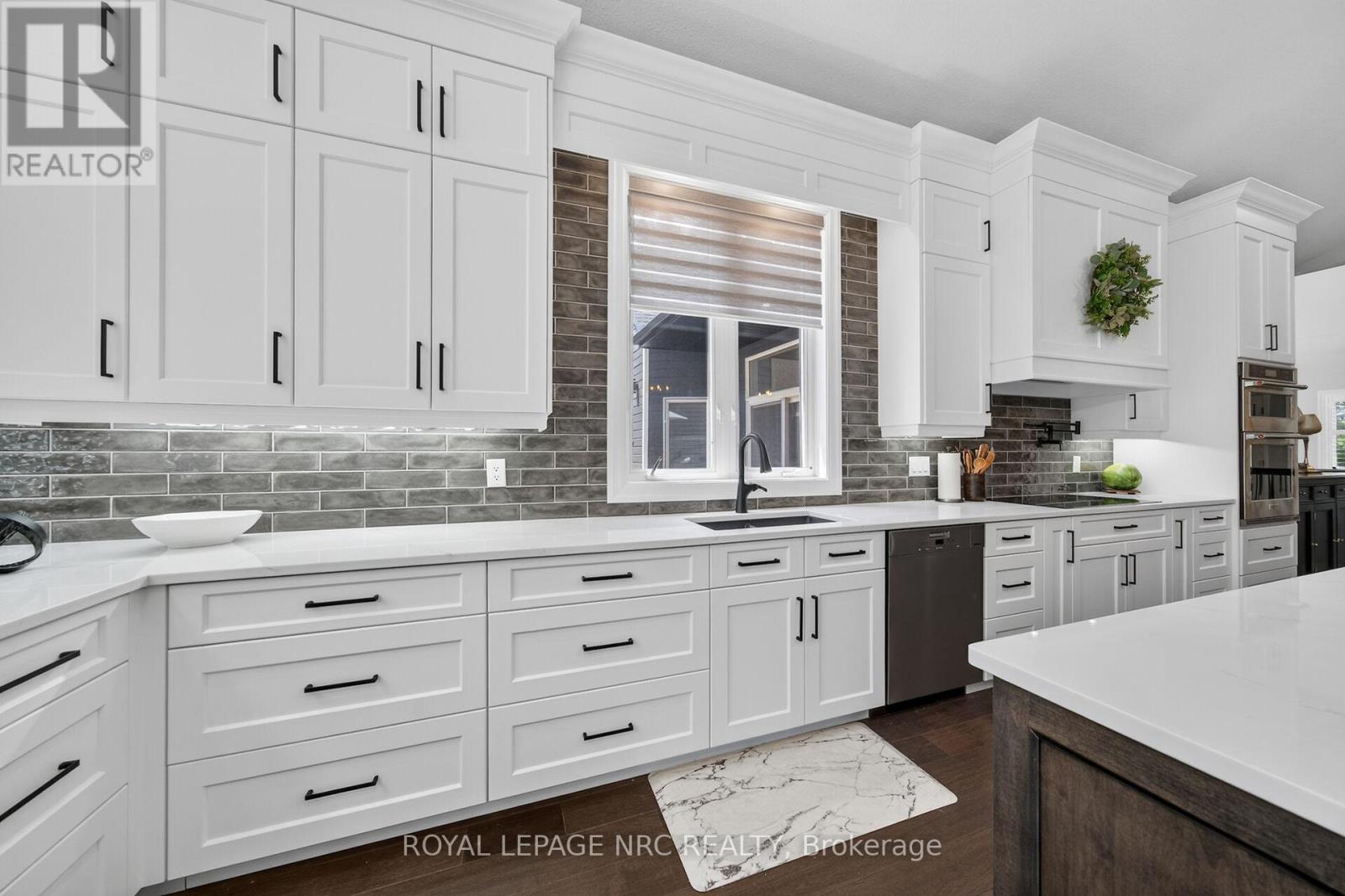 410 KINGSWAY ROAD - 16