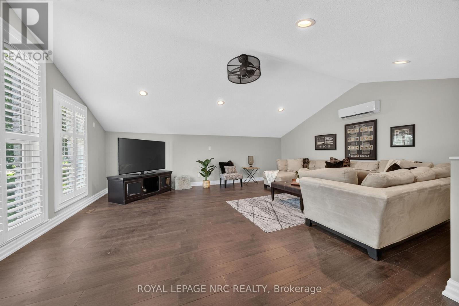 410 KINGSWAY ROAD - 31
