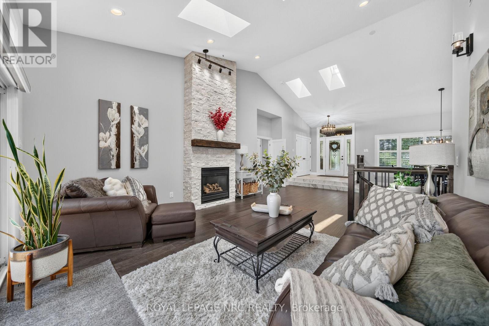 410 KINGSWAY ROAD - 7
