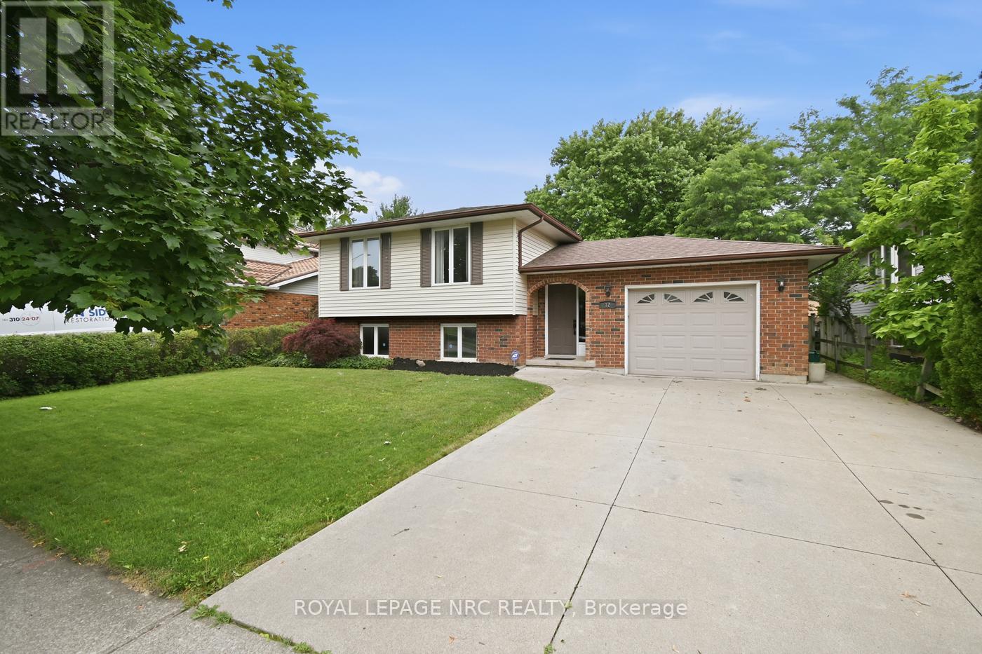 12 HARVEST OAK DRIVE - 1