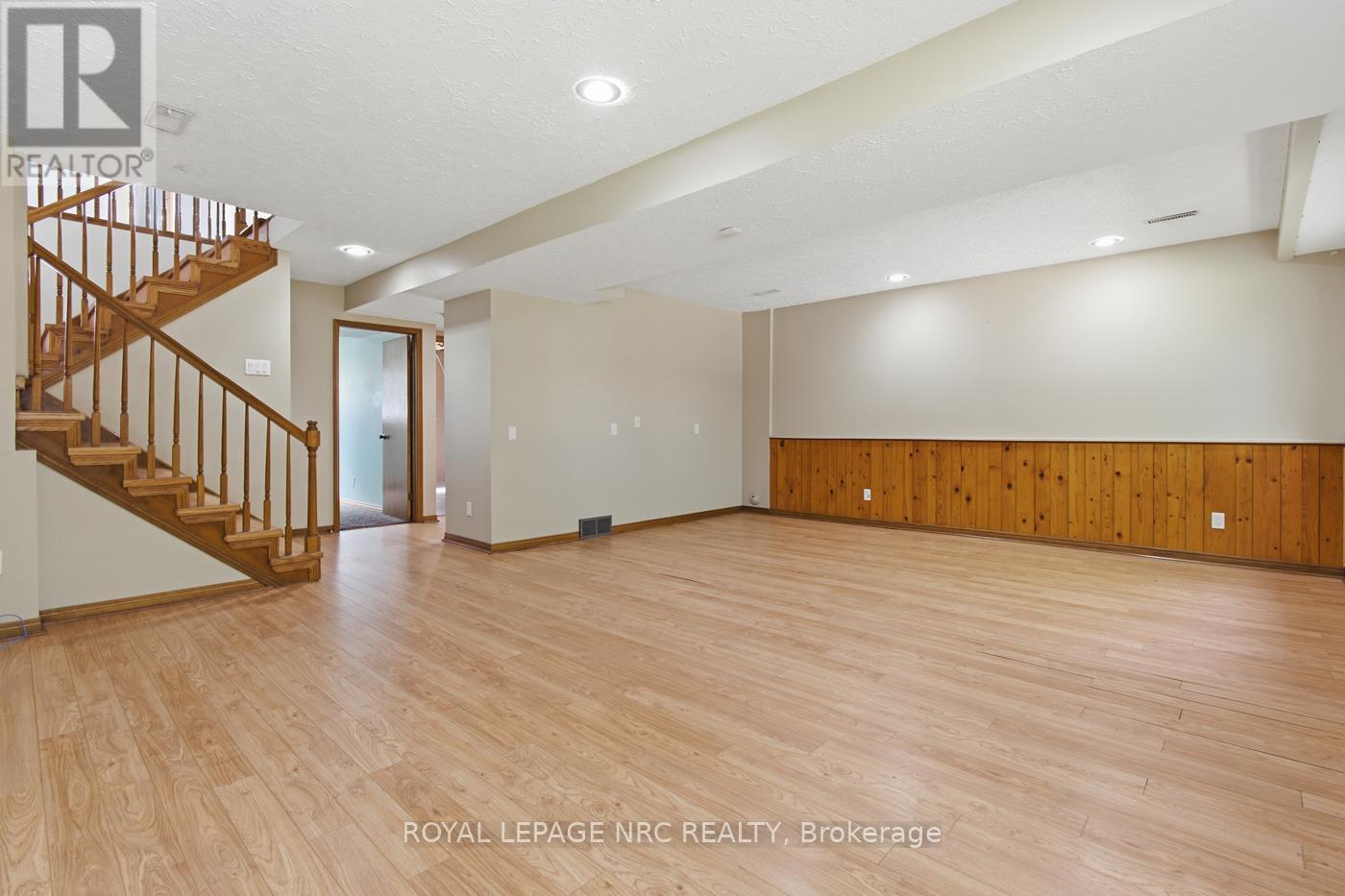 12 HARVEST OAK DRIVE - 18