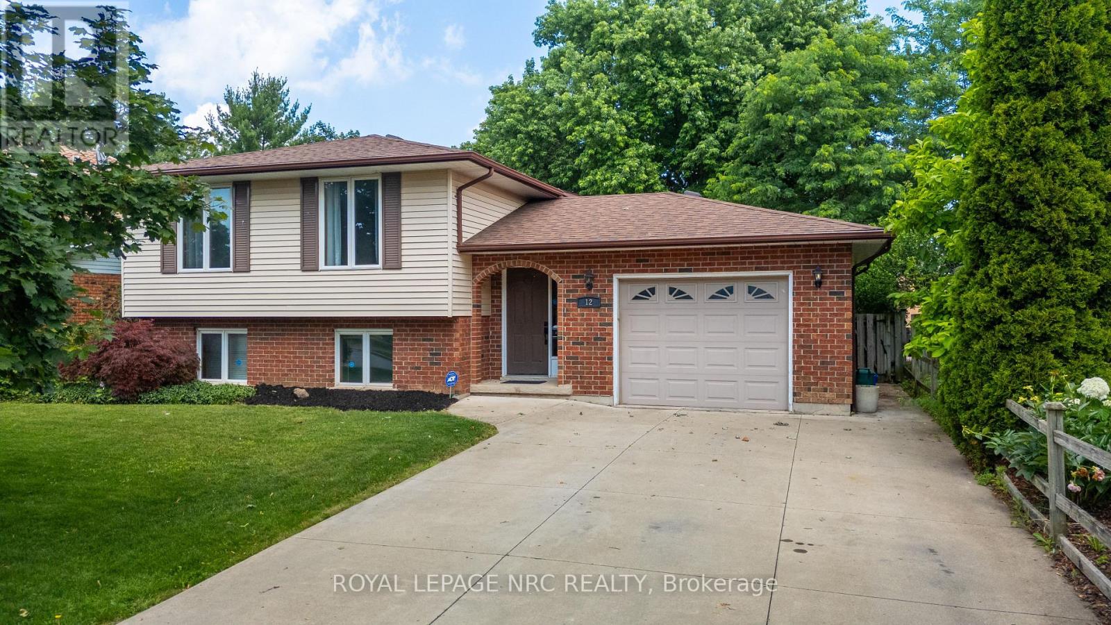 12 HARVEST OAK DRIVE - 2