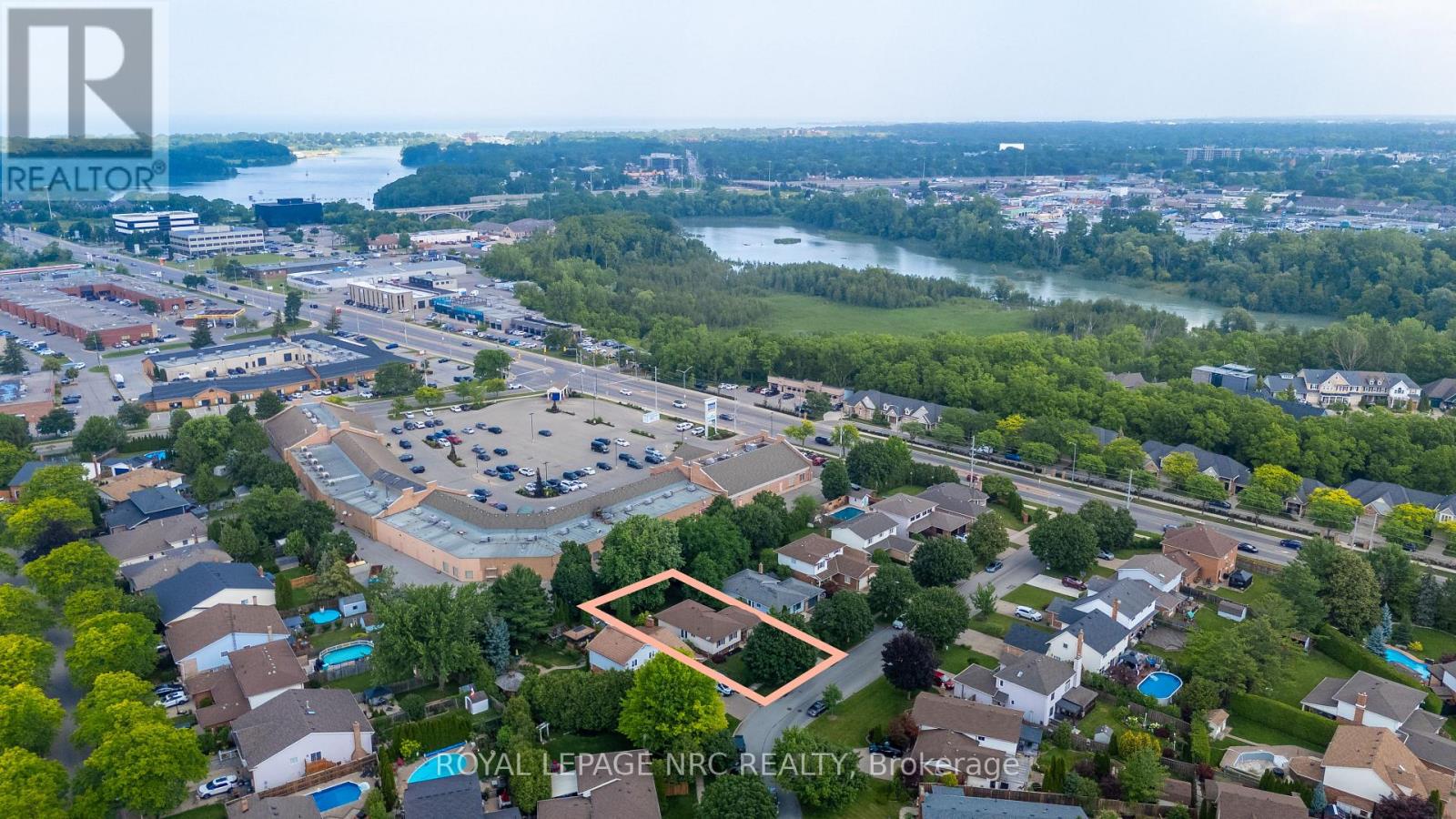 12 HARVEST OAK DRIVE - 29