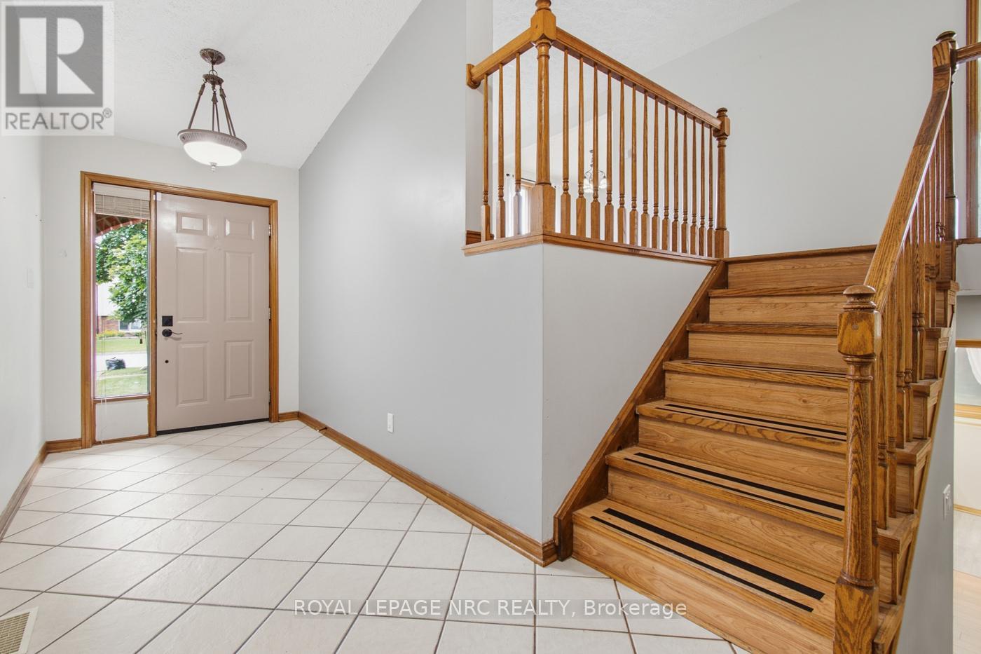 12 HARVEST OAK DRIVE - 4