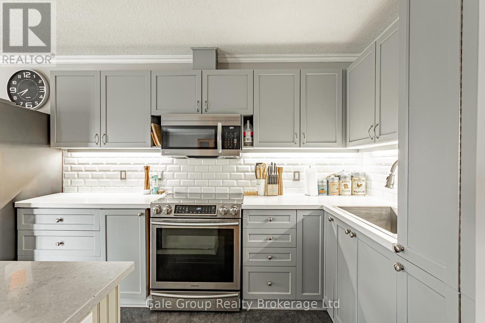 719 SOUTHWOOD WAY - 10
