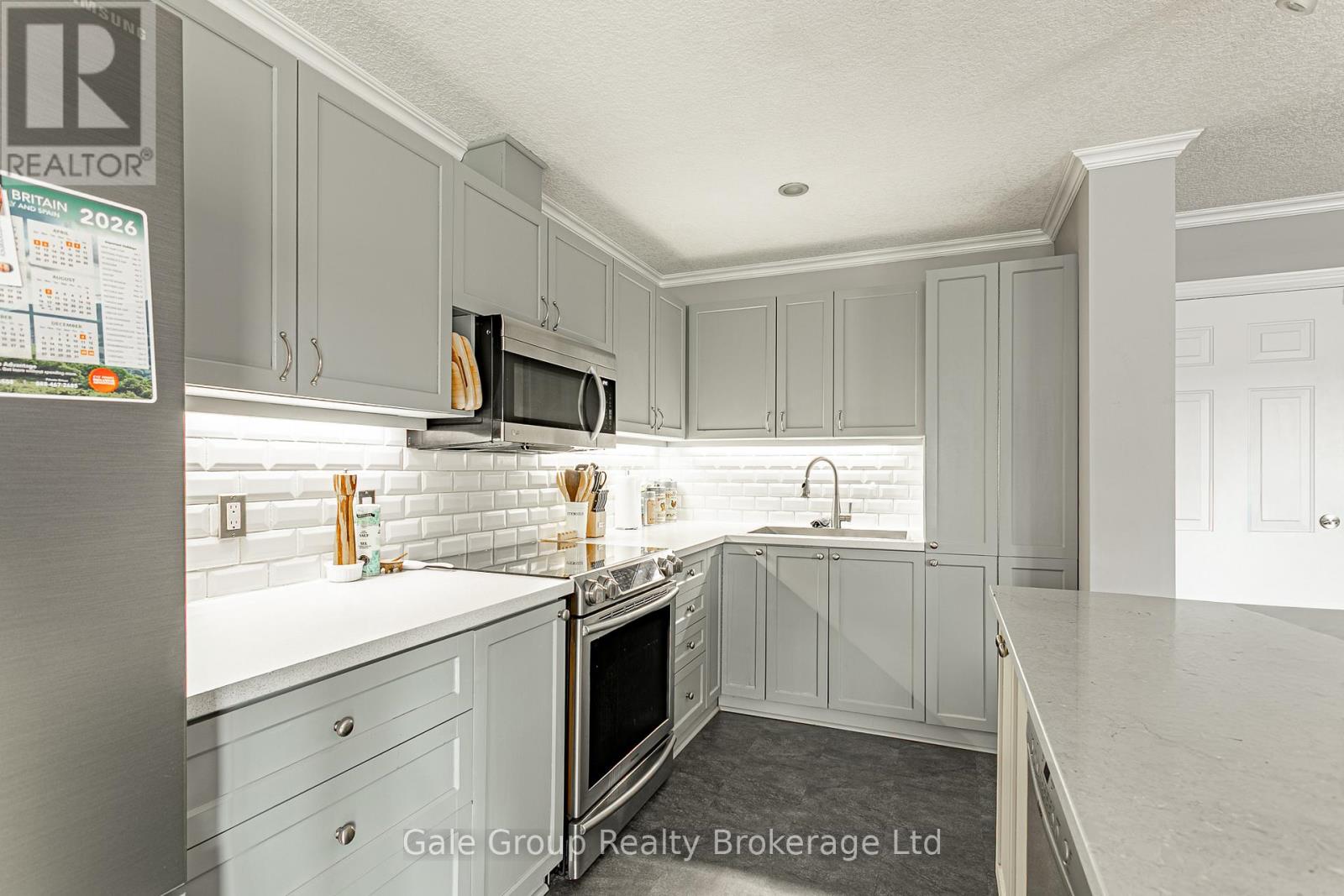 719 SOUTHWOOD WAY - 11