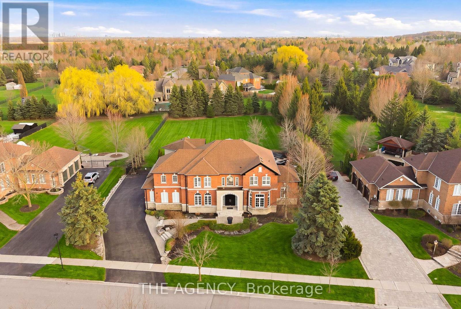 Listing photo of 147 MACTAGGART DRIVE