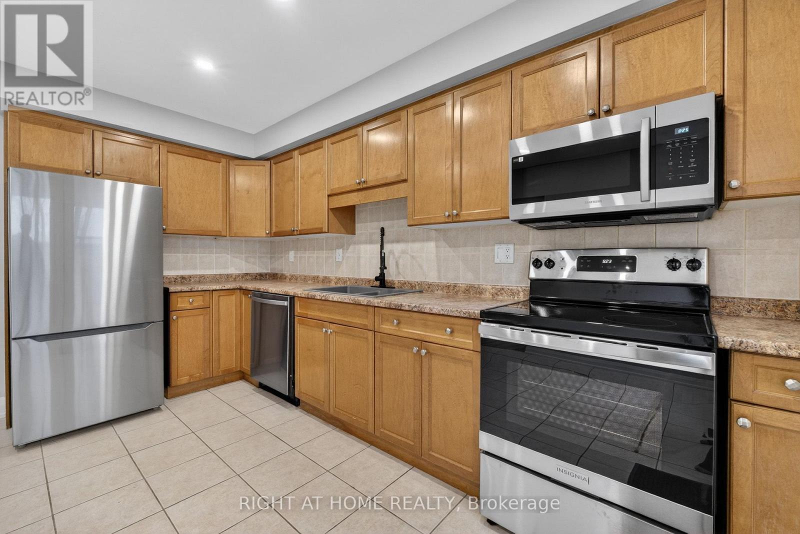 65 WOODMAN DRIVE S - 11