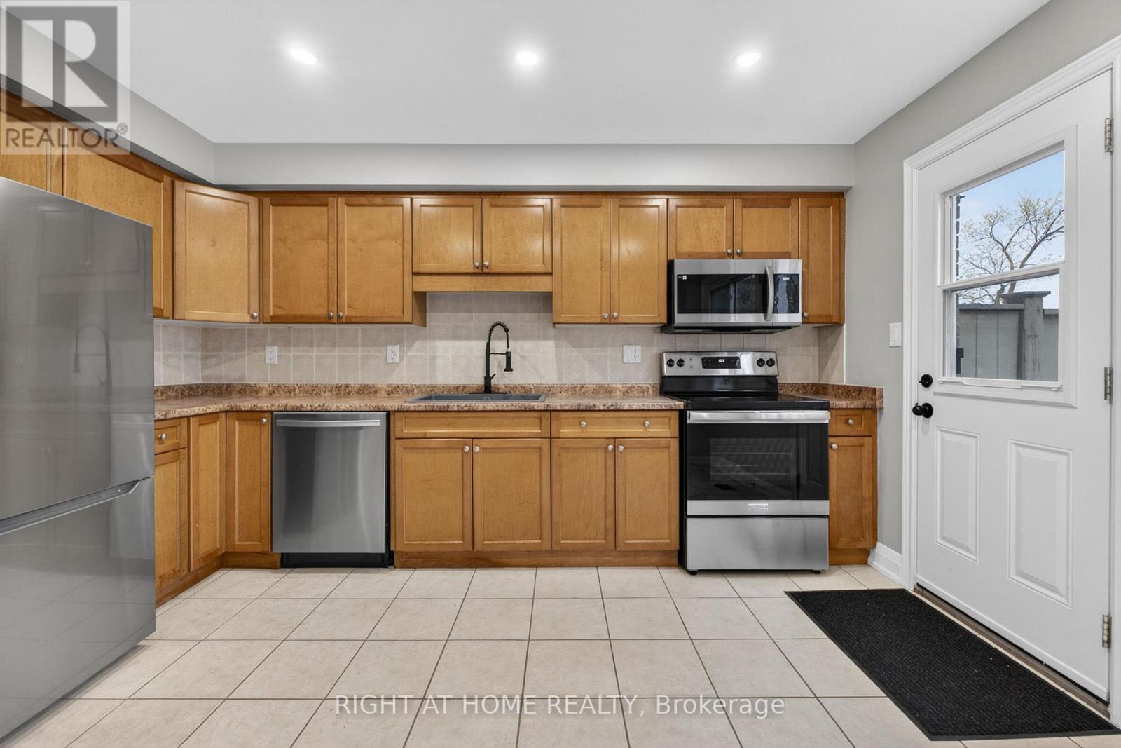 65 WOODMAN DRIVE S - 8