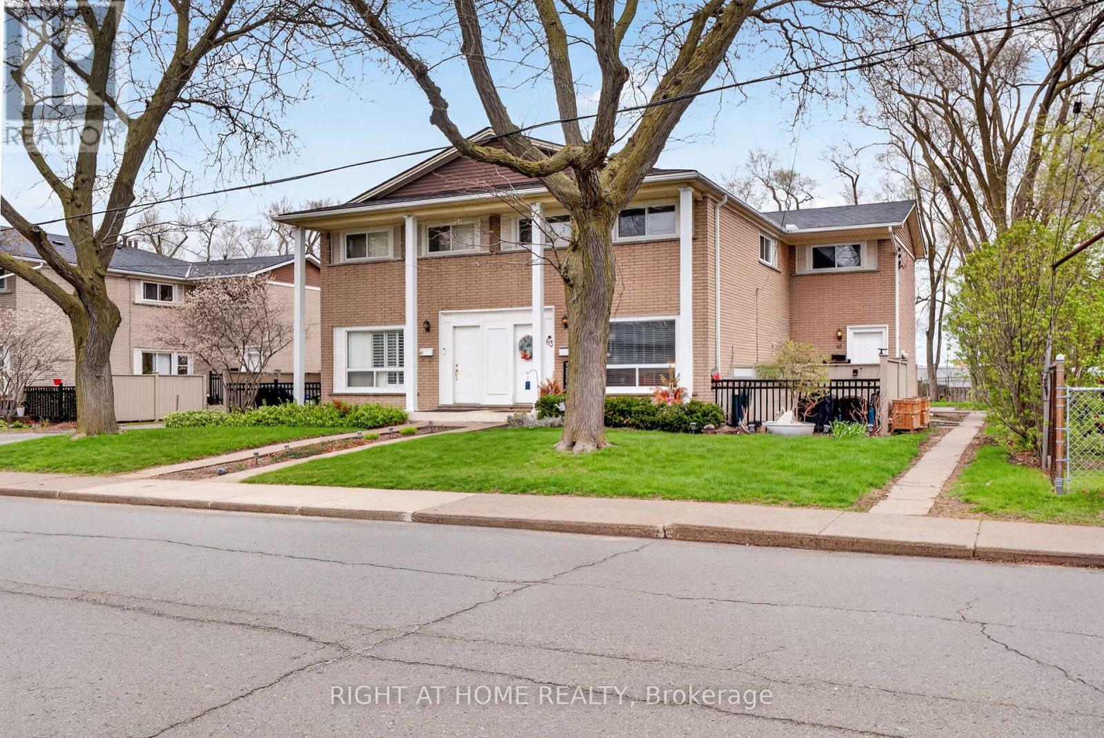 65 WOODMAN DRIVE S - 37