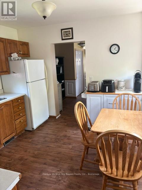 425 WORTHINGTON STREET E - 13