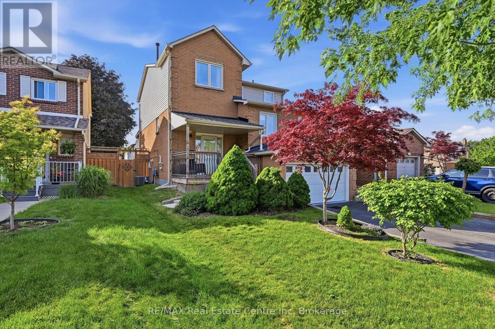 580 CLOVER PARK CRESCENT - 1
