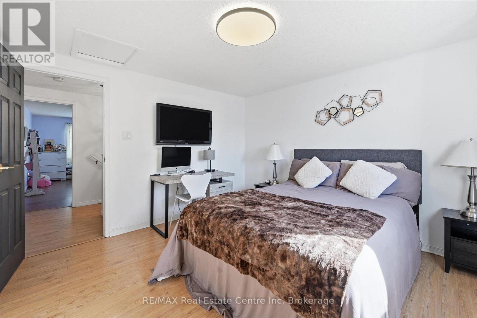 580 CLOVER PARK CRESCENT - 25