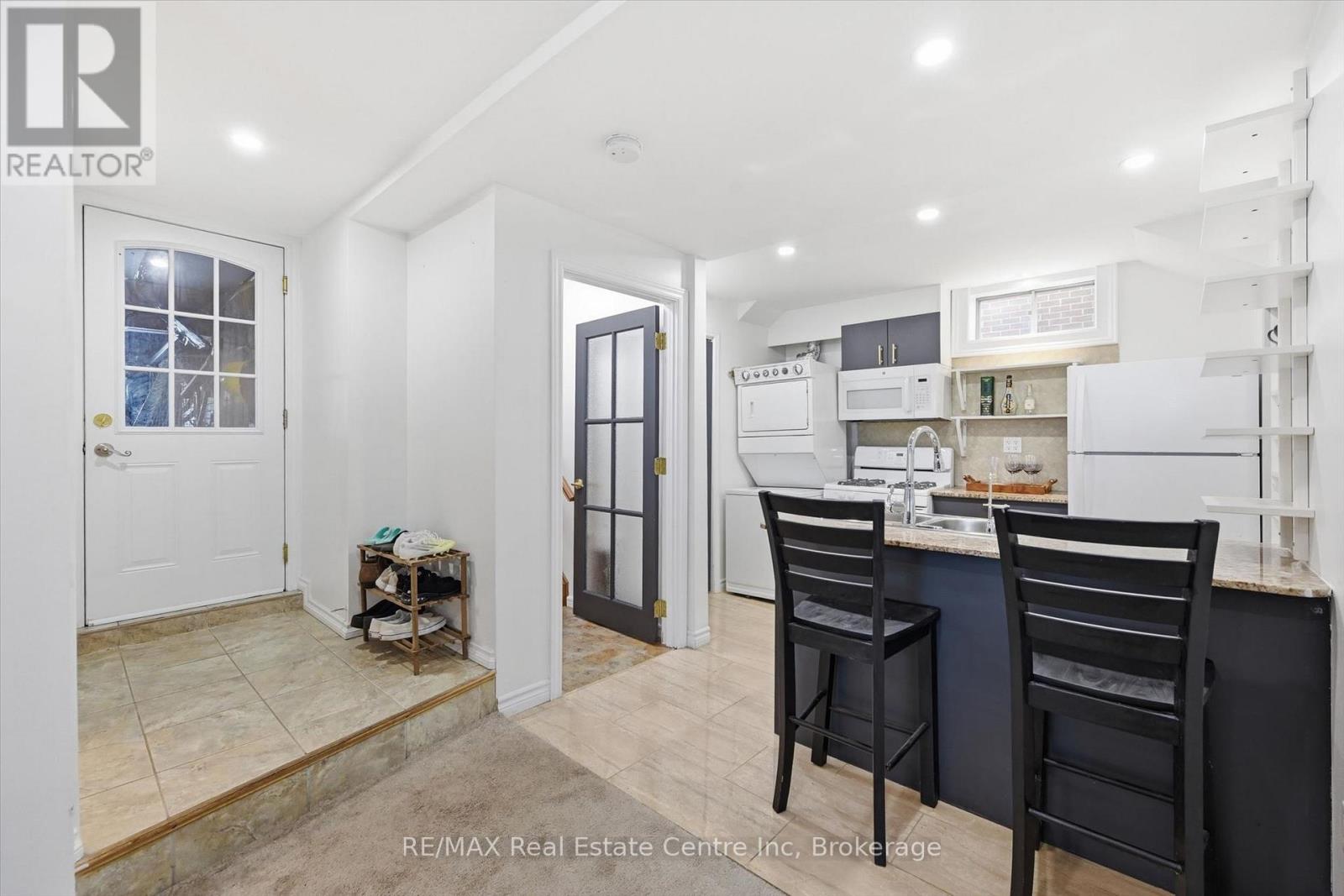580 CLOVER PARK CRESCENT - 35