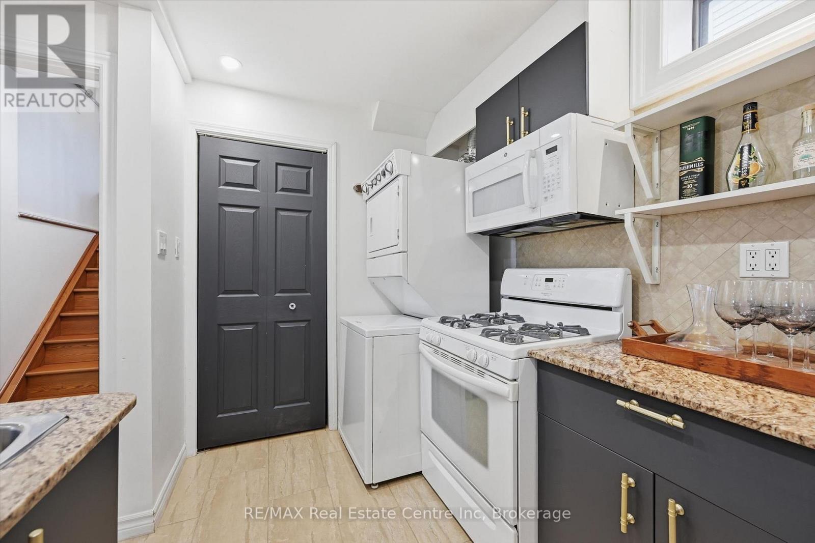 580 CLOVER PARK CRESCENT - 37