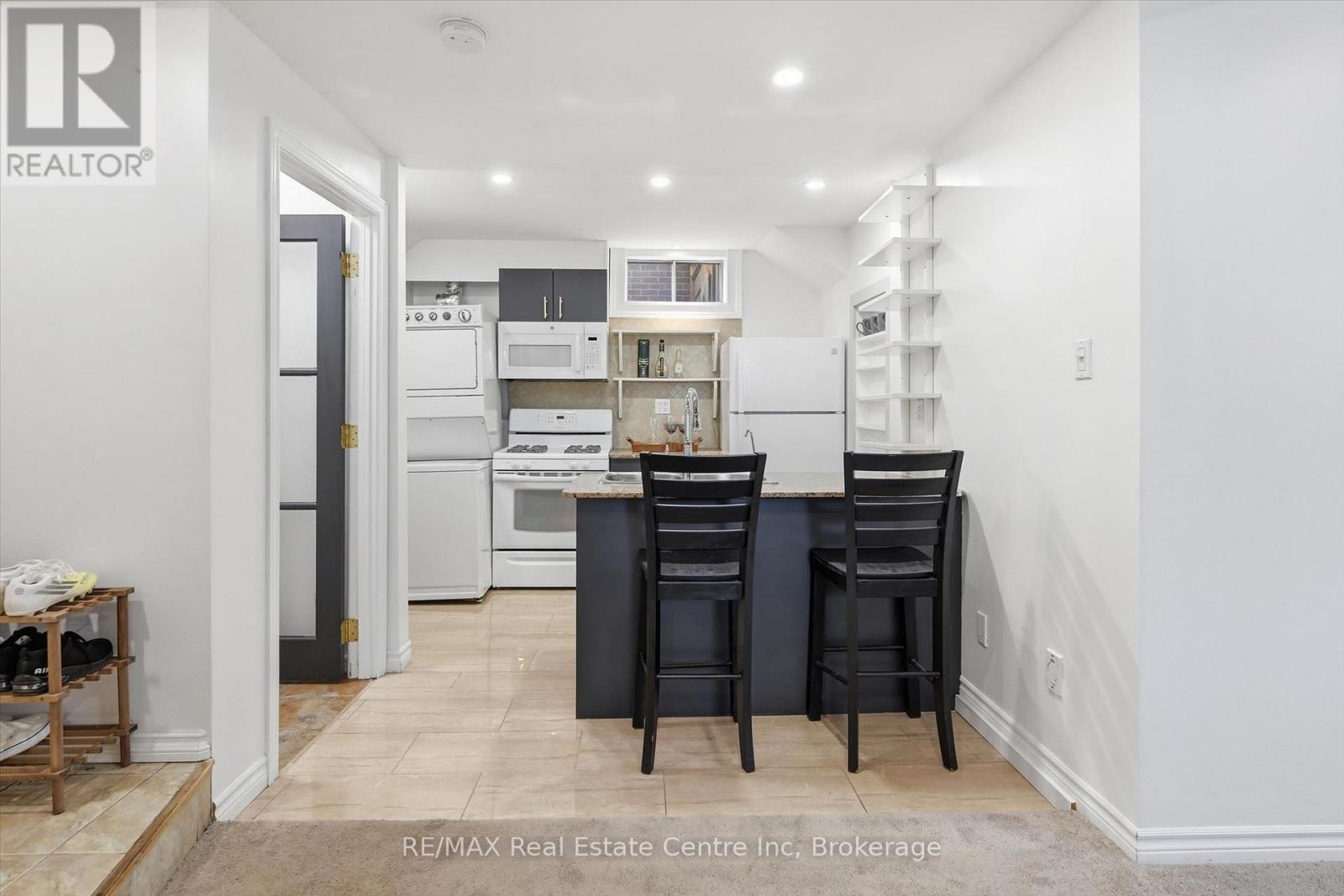 580 CLOVER PARK CRESCENT - 43