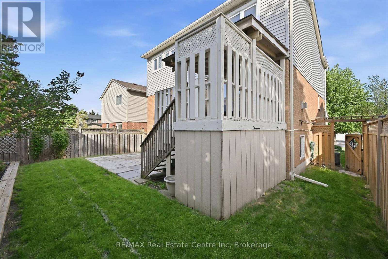 580 CLOVER PARK CRESCENT - 45