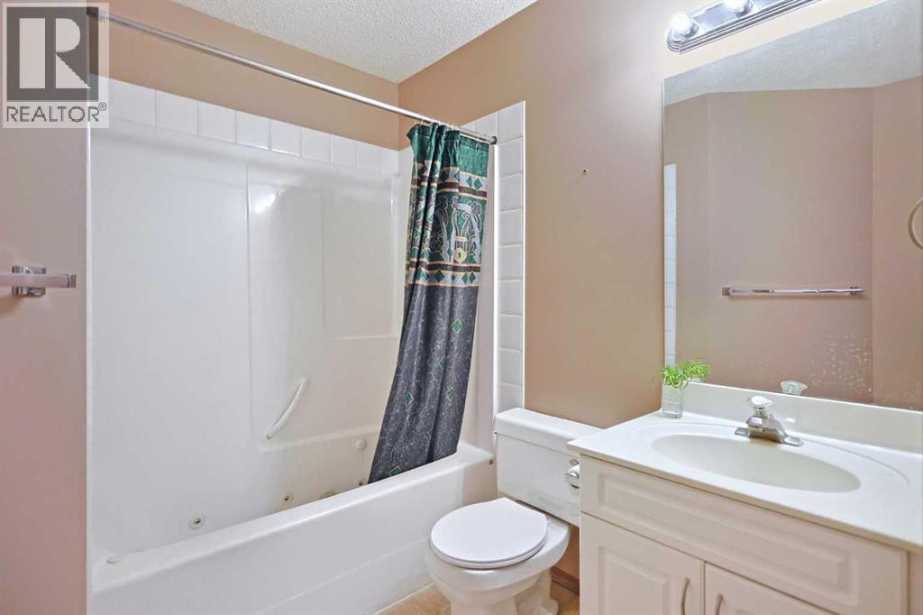 78 Hamptons Link NW - 21
