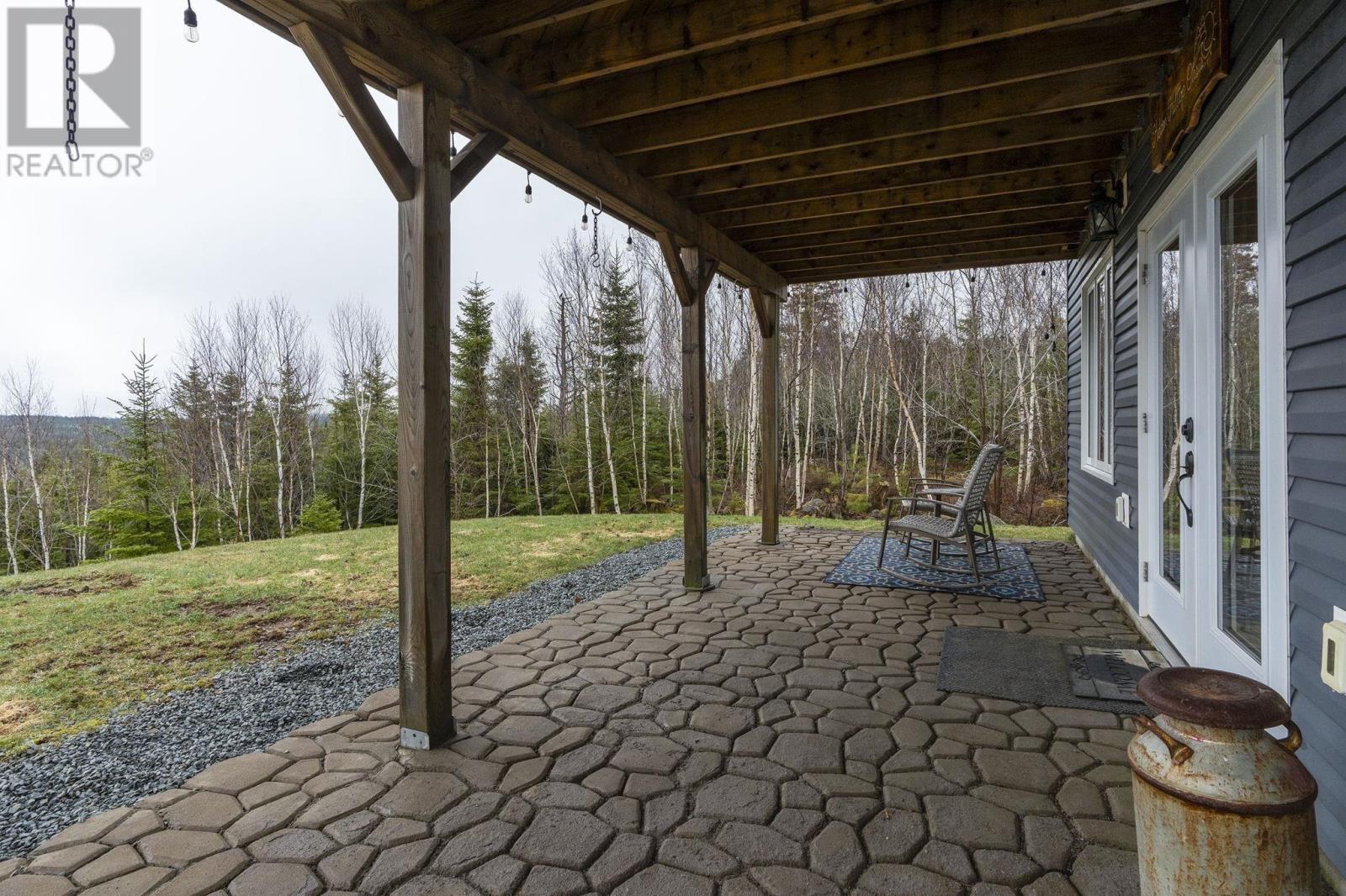 1588 Myra Road - 21