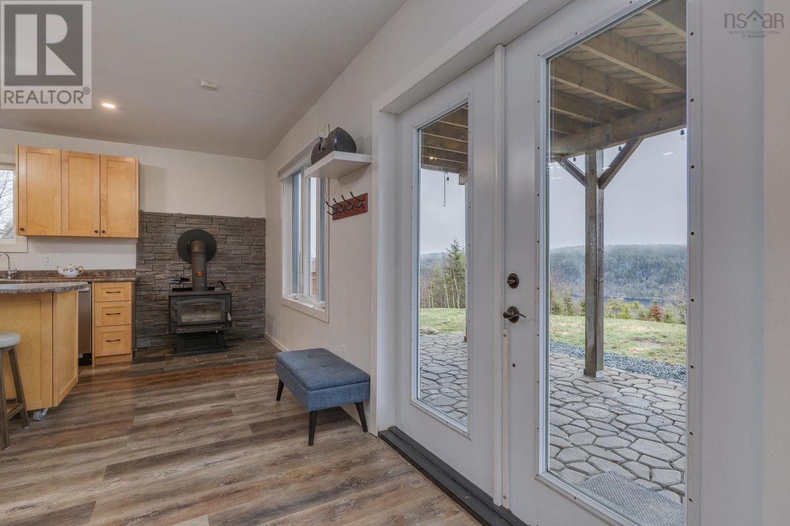 1588 Myra Road - 3