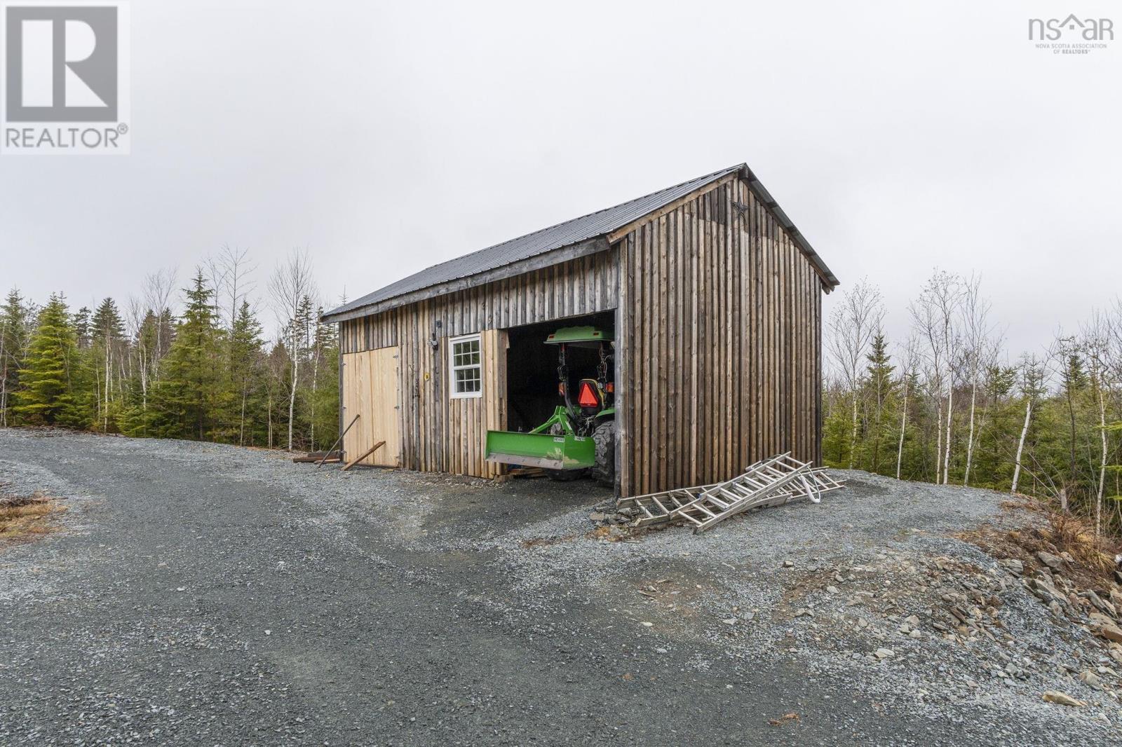 1588 Myra Road - 23