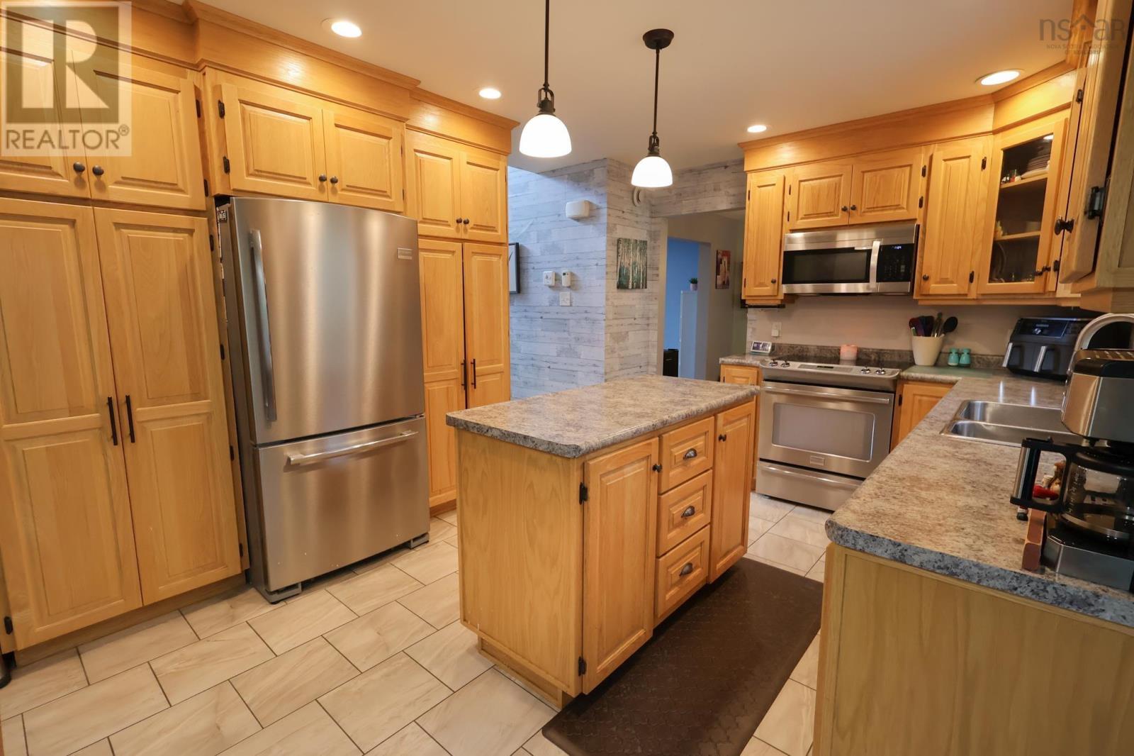4876 Highway 210 - 8