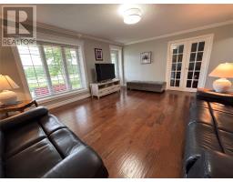 10 Riverbank Road thumbnail 16