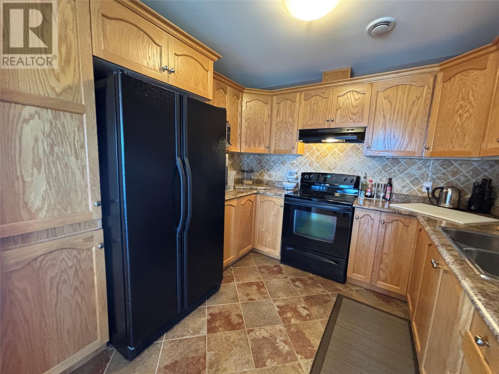 28-29 Burnt Woods Road - 16