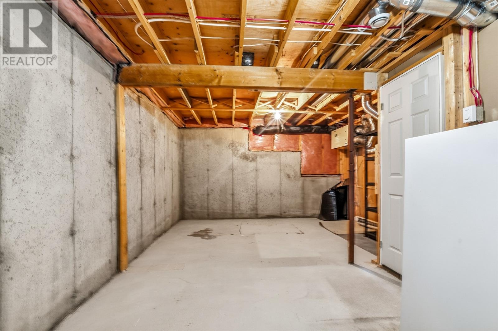 5 Edison Place - Image 26