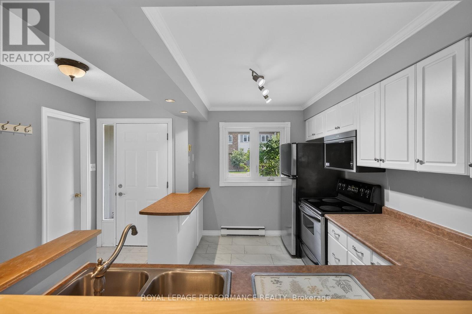 16 - 1304 Alness Court