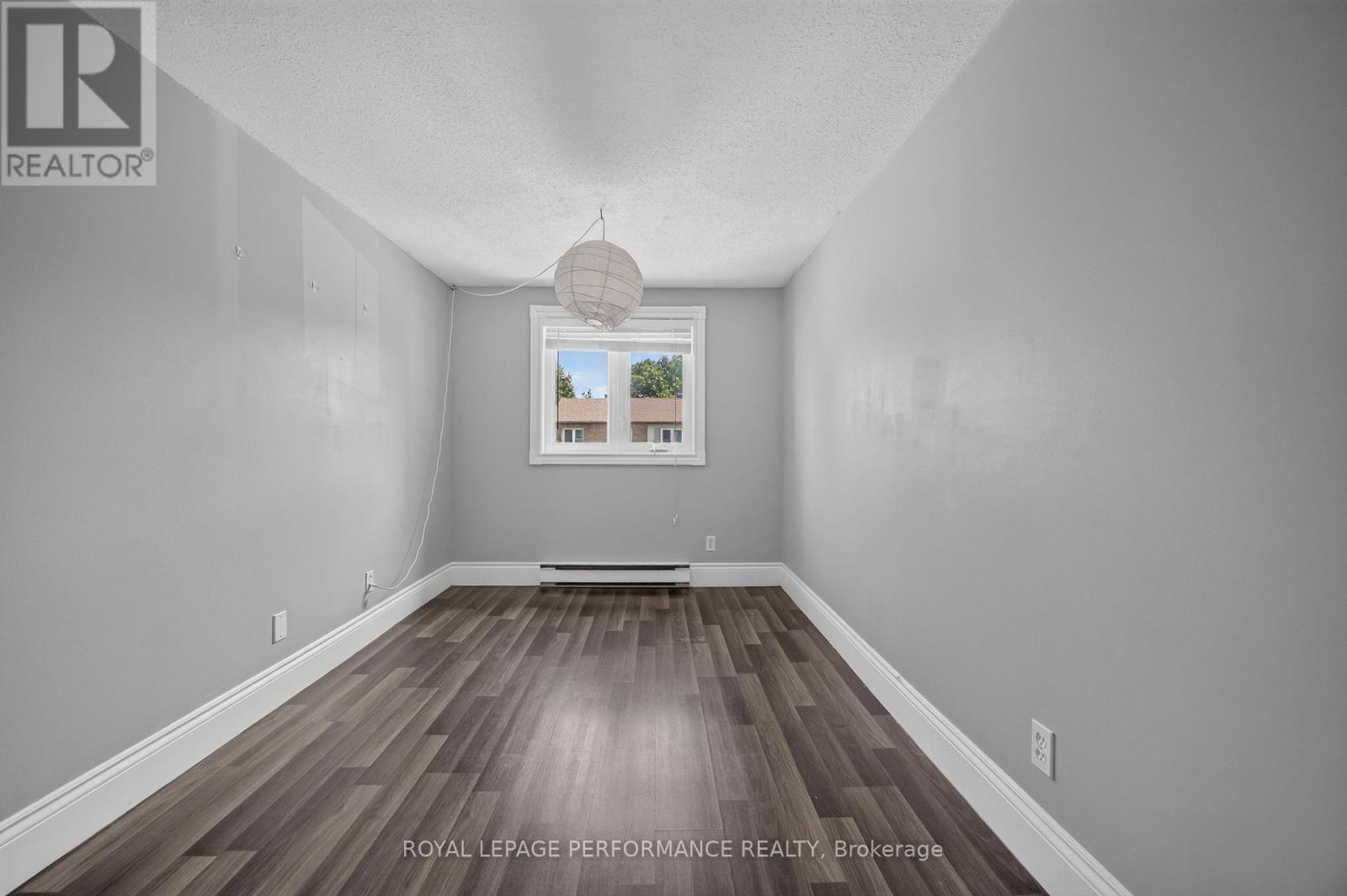 16 - 1304 Alness Court