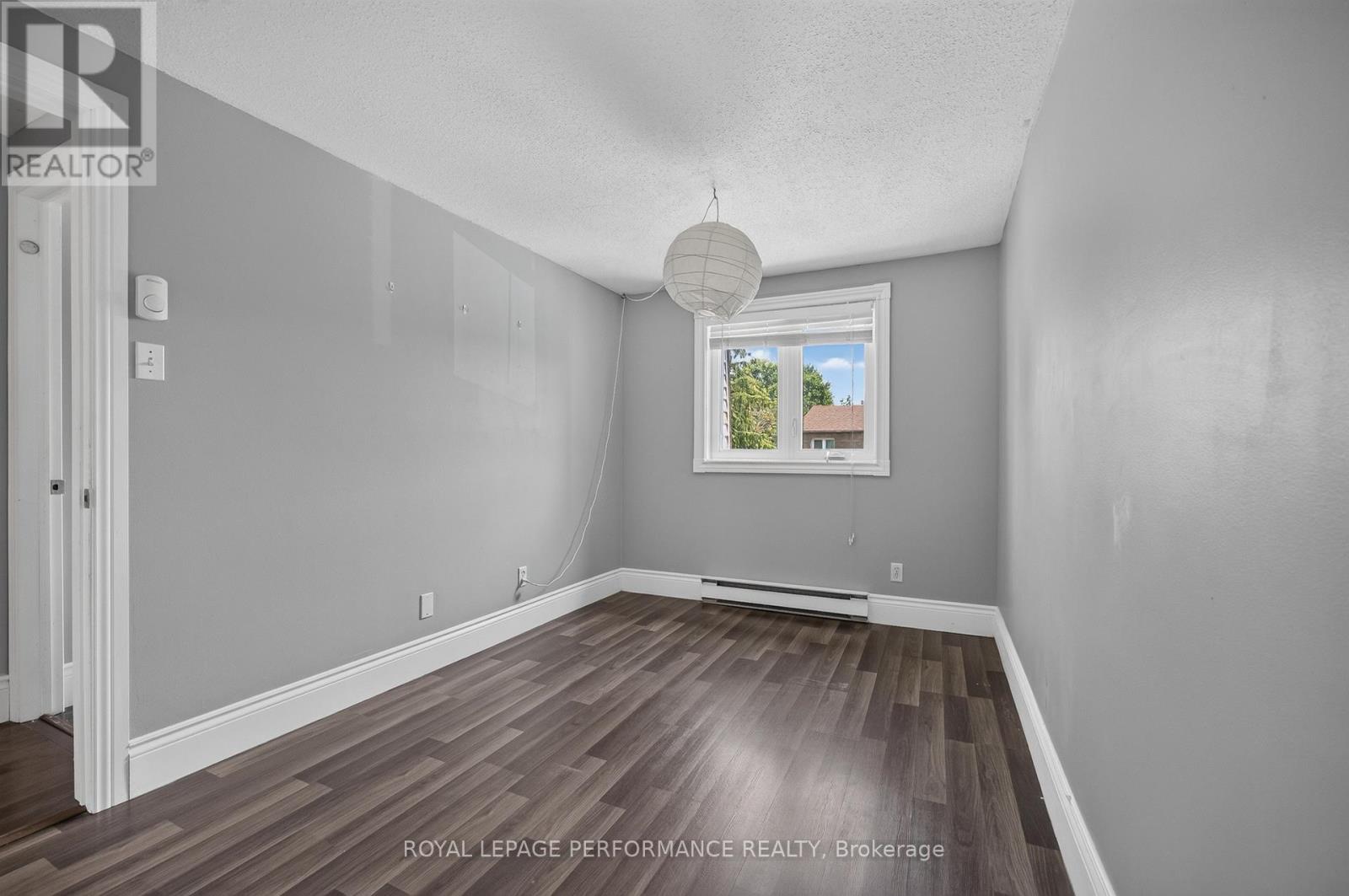 16 - 1304 Alness Court