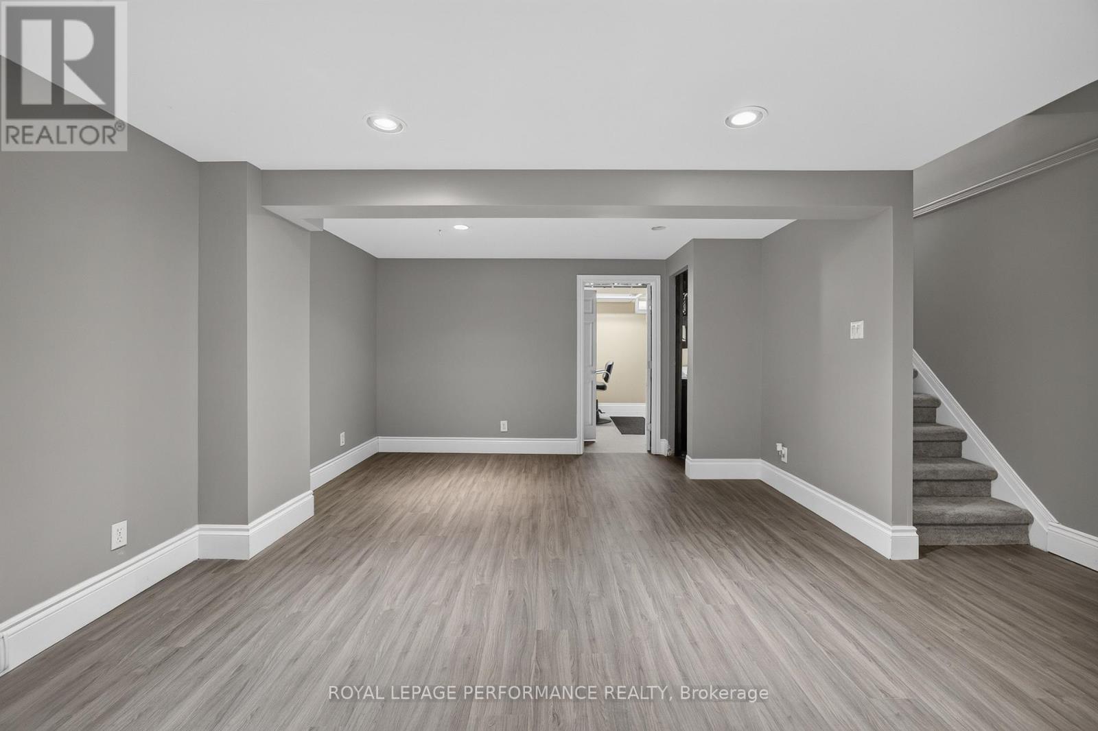 16 - 1304 Alness Court