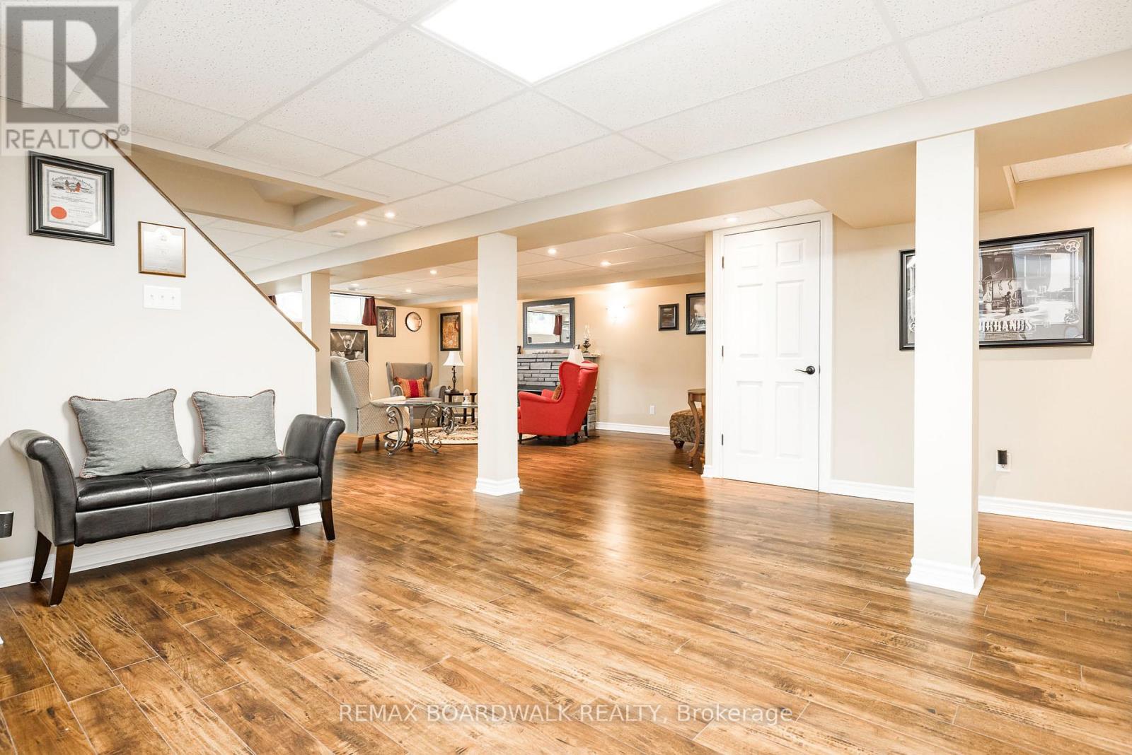 3 Bed, 2 Bath House for Sale in Ottawa – 477 EDGEWORTH AVENUE, Ottawa – MLS# X13525472 - Image 16