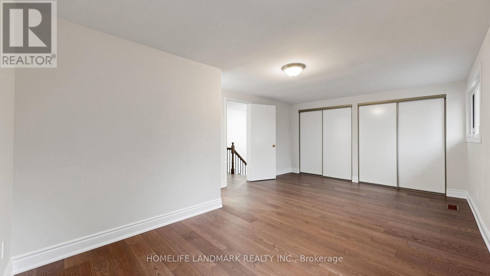 31 FULLERTON CRESCENT - Image 22