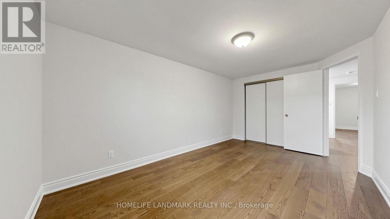 31 FULLERTON CRESCENT - Image 30