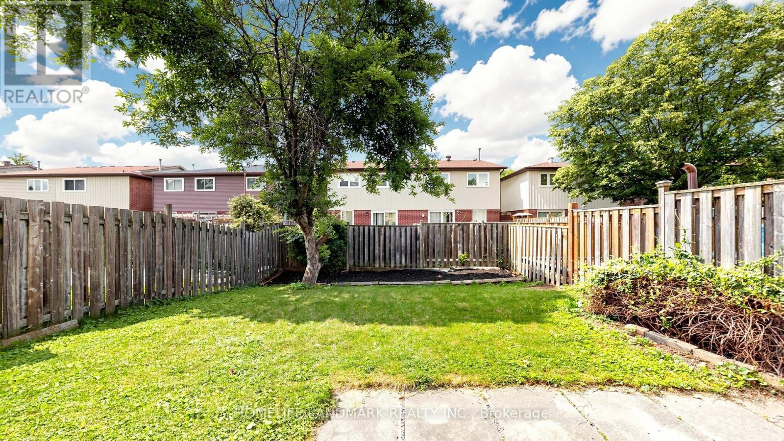 31 FULLERTON CRESCENT - Image 47