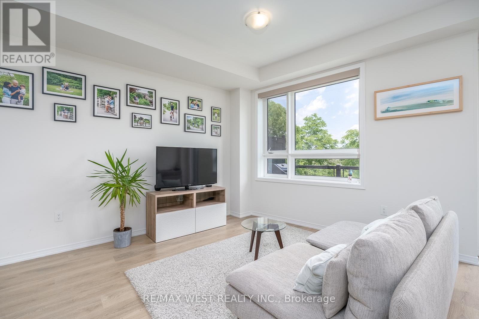 57 WOODSTREAM DRIVE - 11