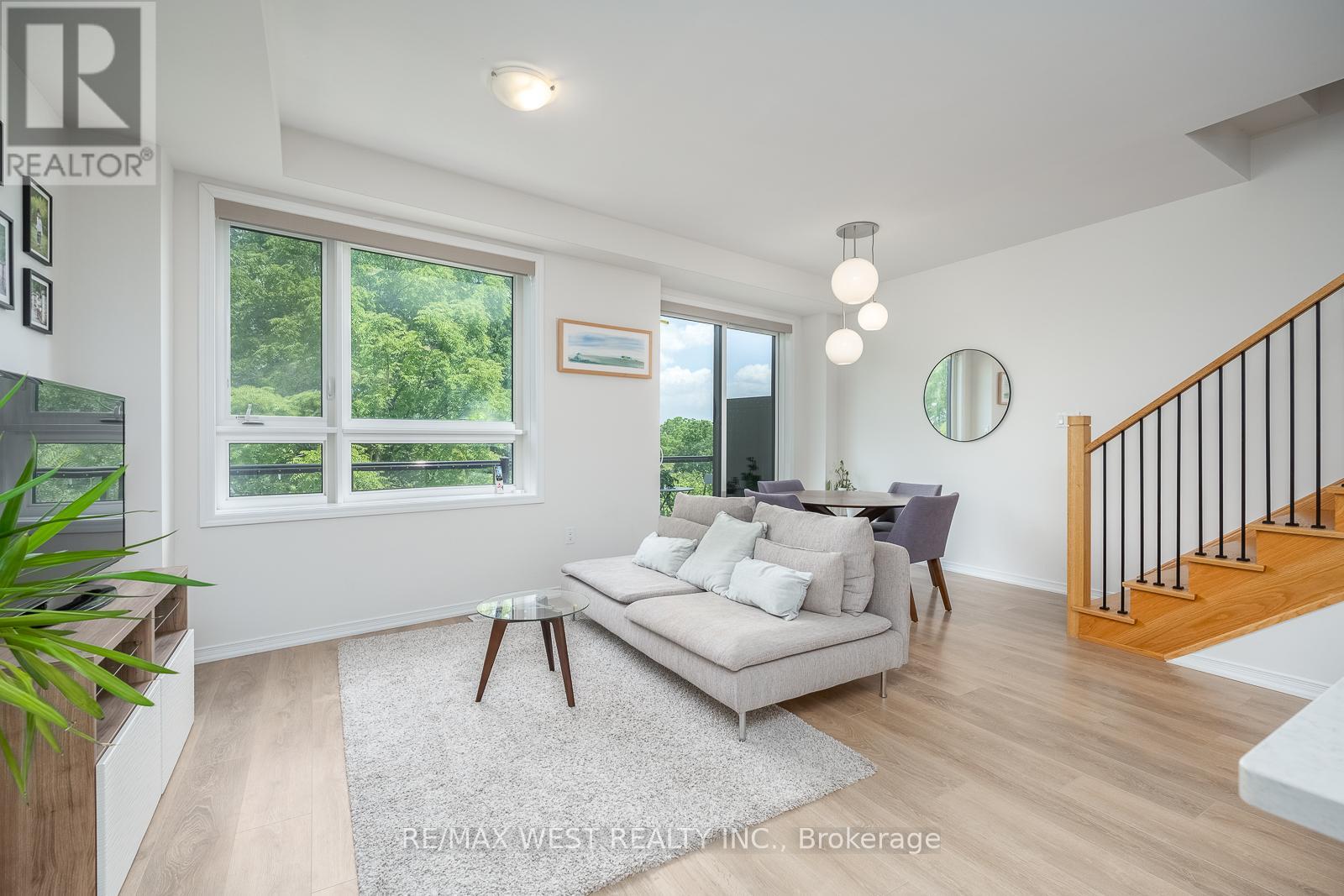 57 WOODSTREAM DRIVE - 12