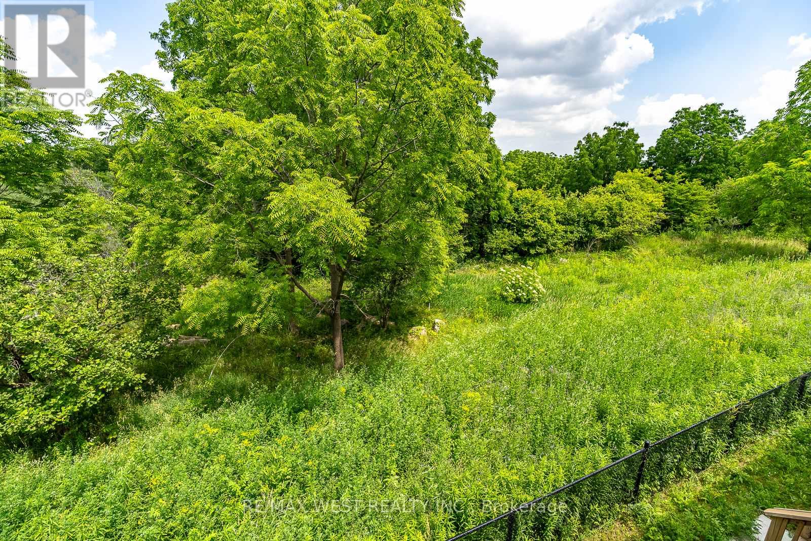 57 WOODSTREAM DRIVE - 25