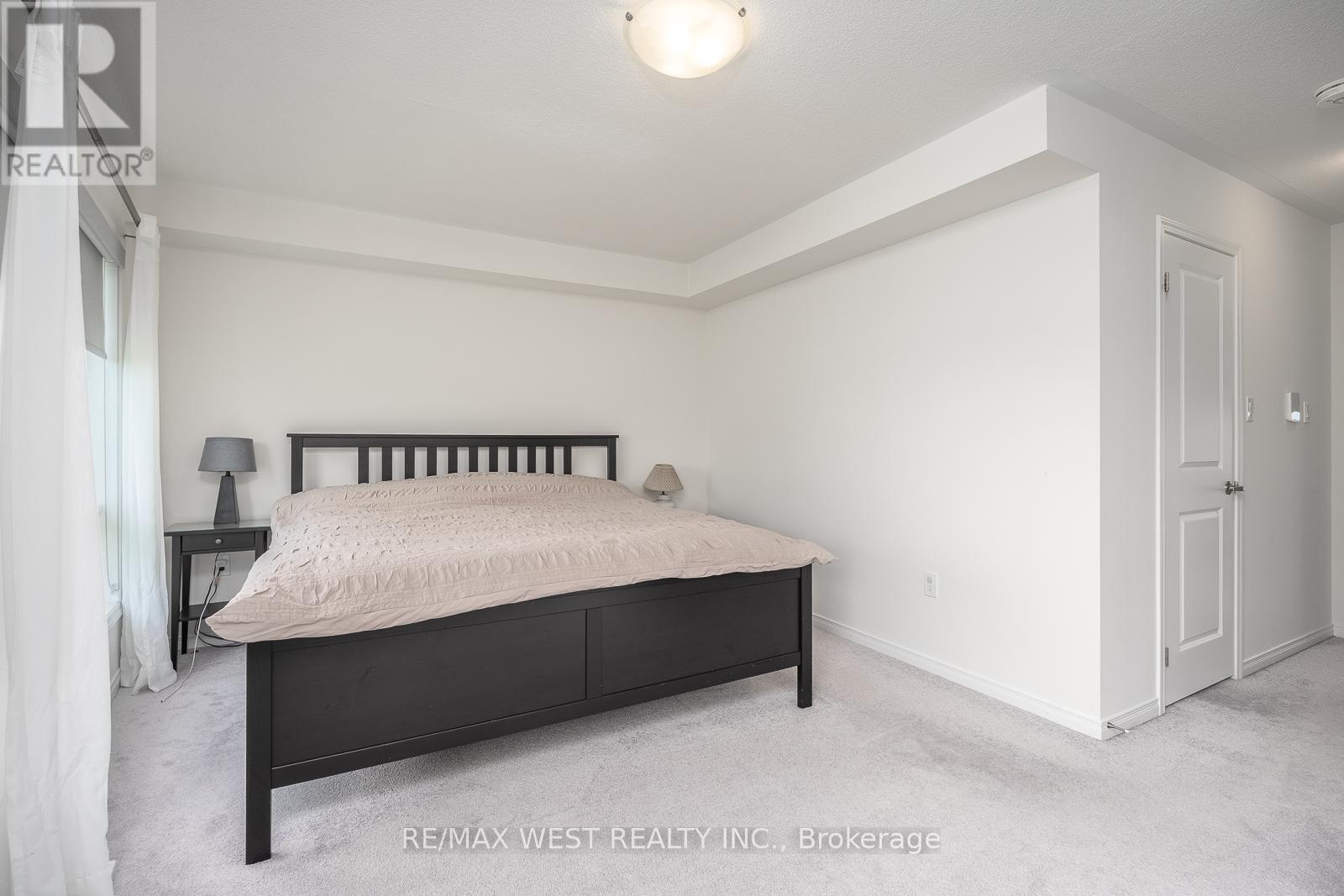 57 WOODSTREAM DRIVE - 28