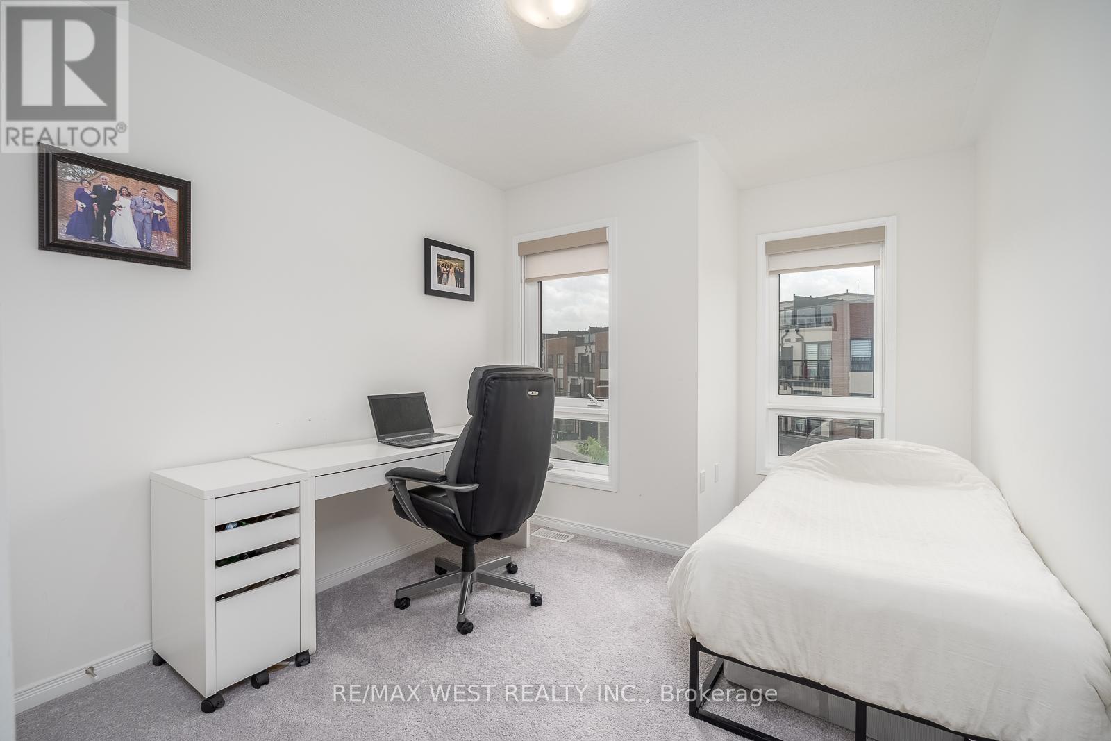 57 WOODSTREAM DRIVE - 35