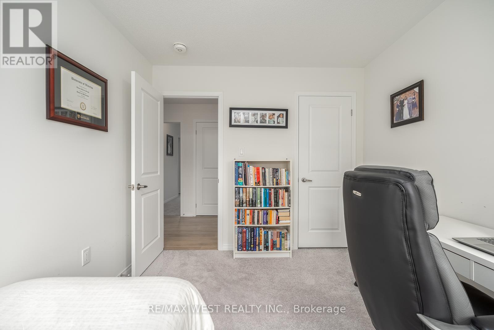 57 WOODSTREAM DRIVE - 36