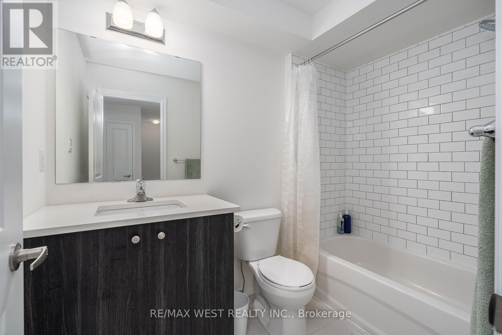 57 WOODSTREAM DRIVE - 37