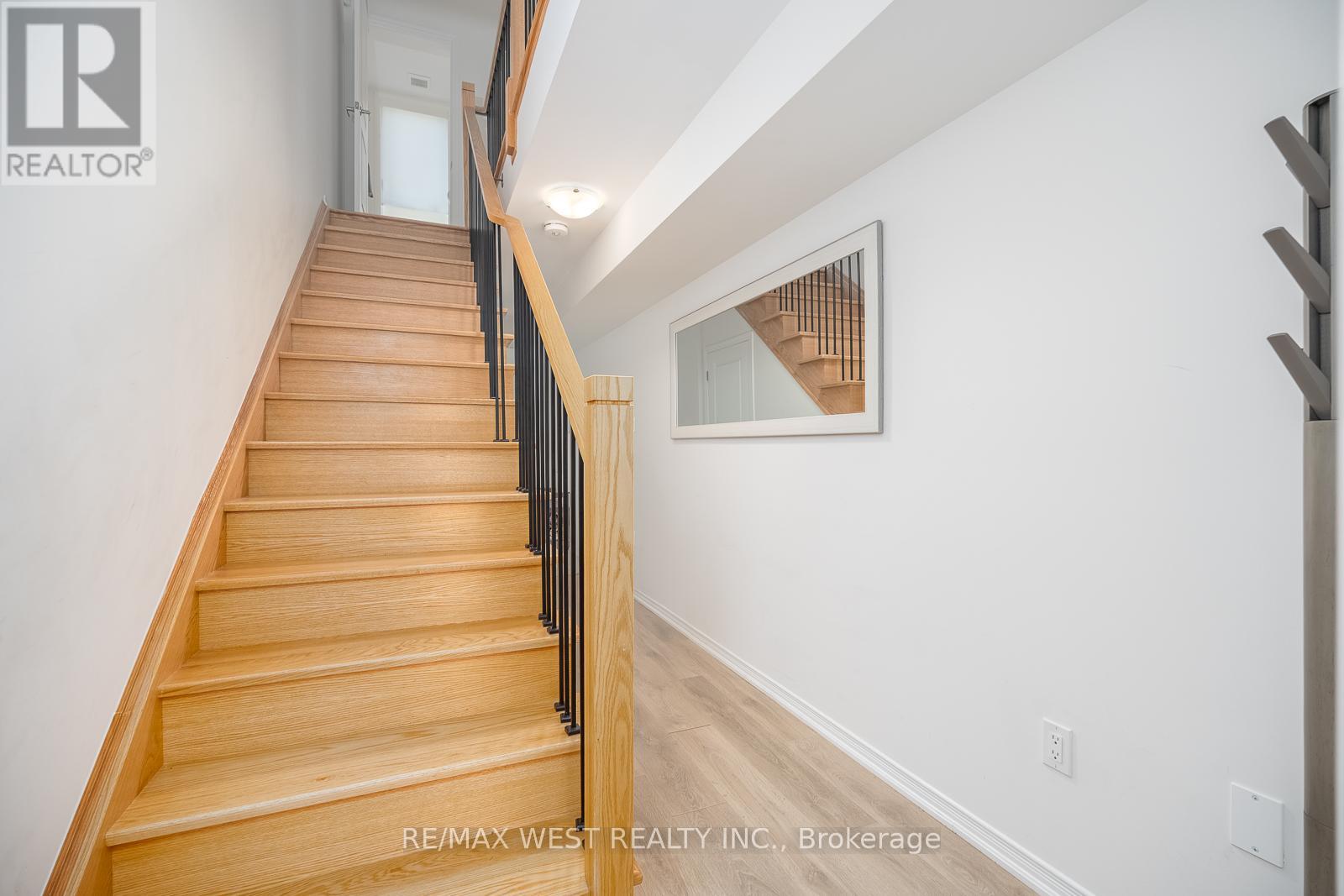 57 WOODSTREAM DRIVE - 40