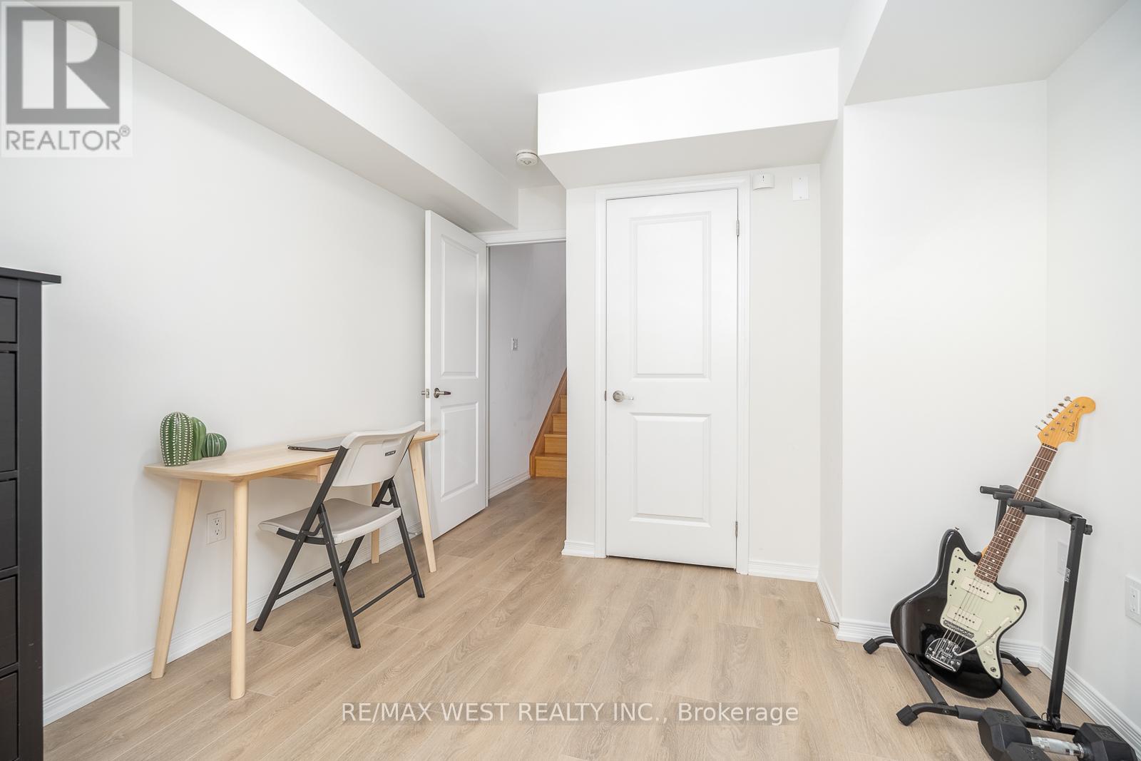 57 WOODSTREAM DRIVE - 42