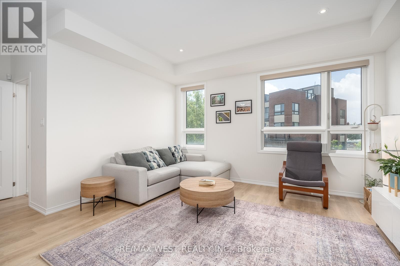 57 WOODSTREAM DRIVE - 8